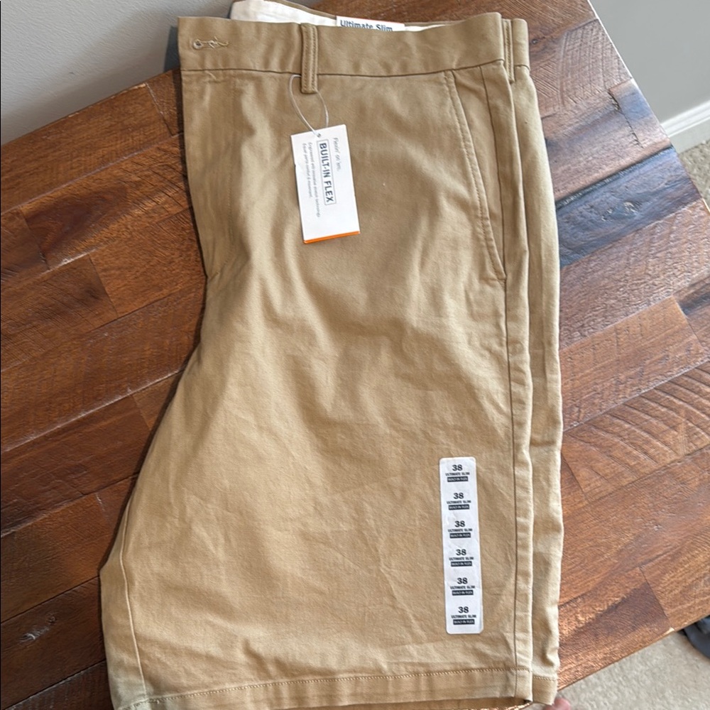 Men’s Old Navy Men's Cargo Shorts Tan Size 38 NWT
